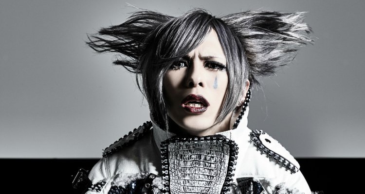 Arlequin S Vocalist Aki Will Be Absent From Performances Due To Vocal Cord Inflammation