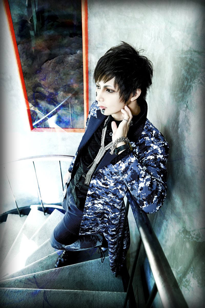 develop-ones-faculties-i-want-my-freedom-rui-individual-artist-photo