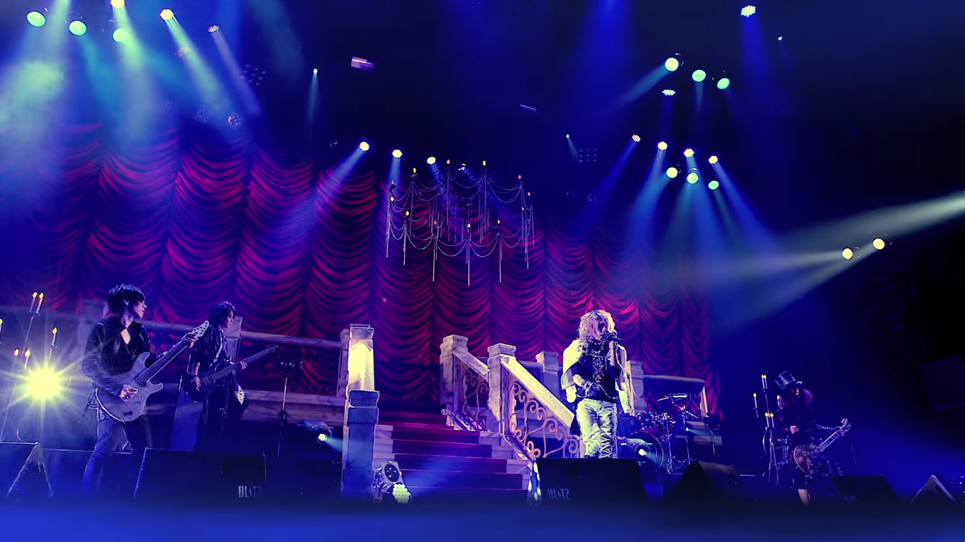 initiall-moon-light-down-music-video-screenshot-01