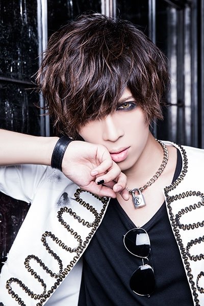 scapegoat-layha-last-scene-individual-artist-photo